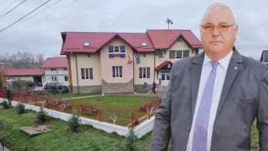 Reabilitarea drumului Chivu-Drăgulescu din Slătioara, afectat de alunecări de teren, primește undă verde pentru începerea lucrărilor.