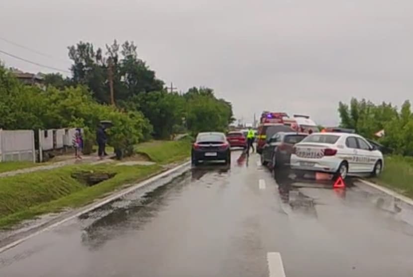  Accident Între Trei Autovehicule la Ionești - Trafic Temporar Oprit și O Femeie Rănită!