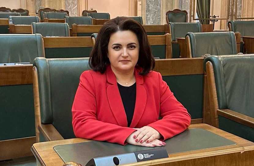  Andra Bică, senator la primul mandat, face interpelare la Minister pentru susținerea educației speciale din Vâlcea